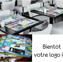 set de table publicitaire avec encart pub marignane